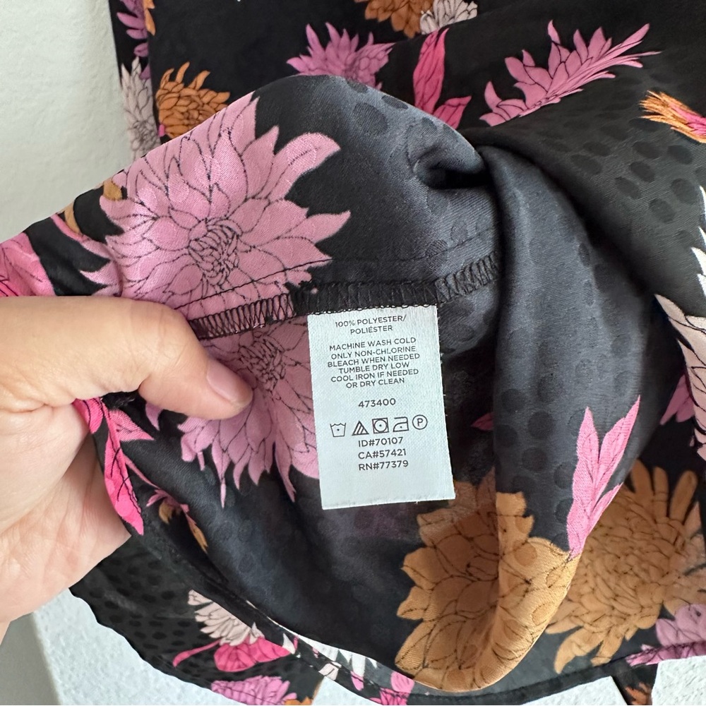 Ann Taylor Autumnal Floral Tie Neck Blouse XS - Picture 7 of 8